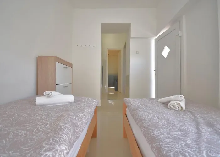 Apartman Centre With Terrace 2 Pula