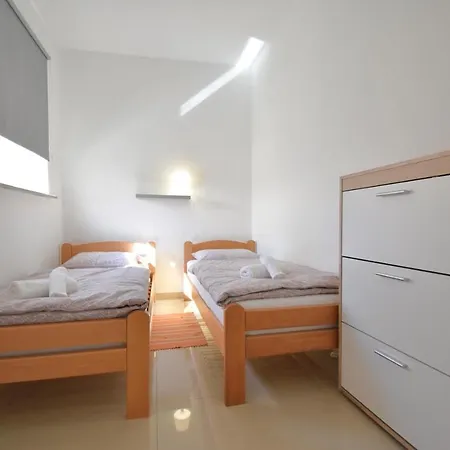 Centre With Terrace 2 아파트 *