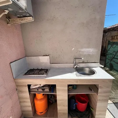 아파트 Centre With Terrace 2 풀라